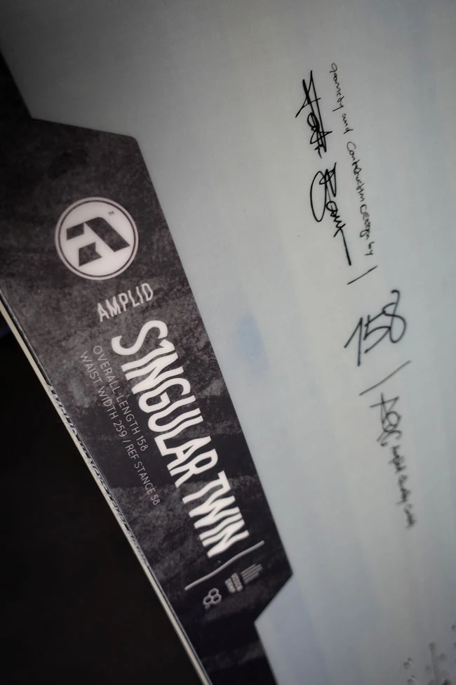 Snowboard Amplid Singular Twin 10 Snowboard Amplid Singular Twin – Image 8